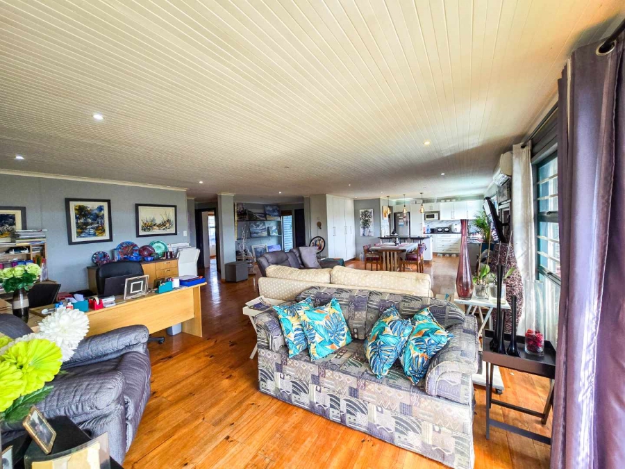3 Bedroom Property for Sale in Stilbaai Wes Western Cape